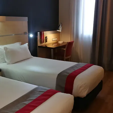 Hotel Express Airport By Ihg
