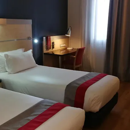 Express Airport, An Ihg 3*