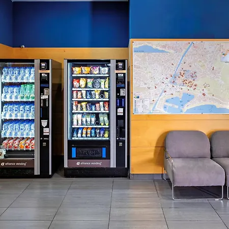 Express Airport, An Ihg Hotel