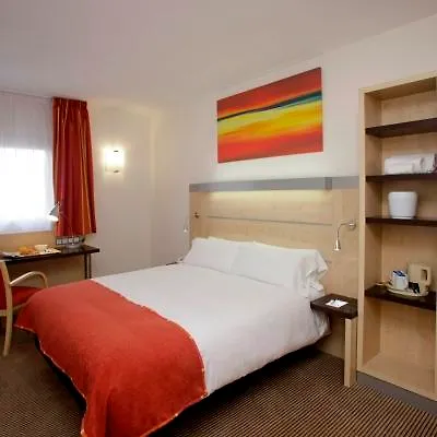 Express Airport, An Ihg Hotel