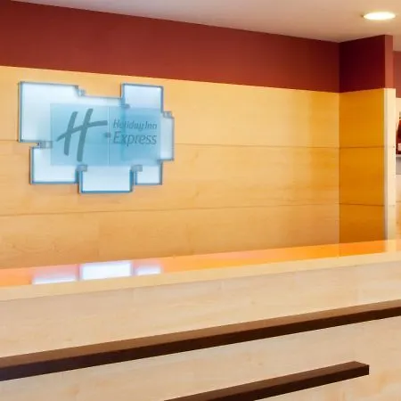 Hotel Express Airport, An Ihg 3*