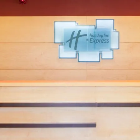 Hotel Express Airport, An Ihg