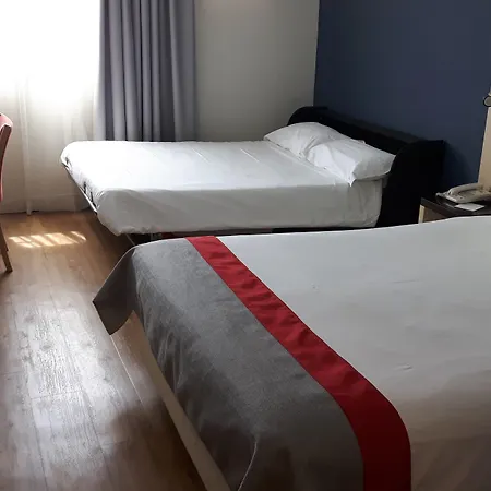 马拉加机场智选假日酒店 酒店 马拉加