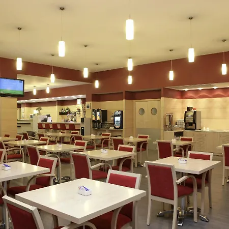 马拉加机场智选假日酒店 马拉加