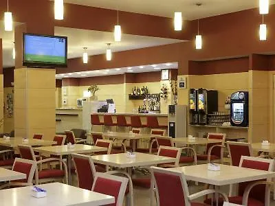 马拉加机场智选假日酒店